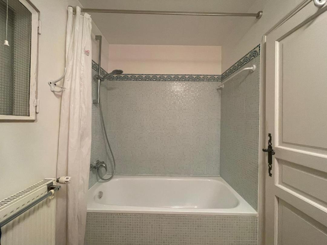 Appartement Pres De Dole Menotey Eksteriør billede